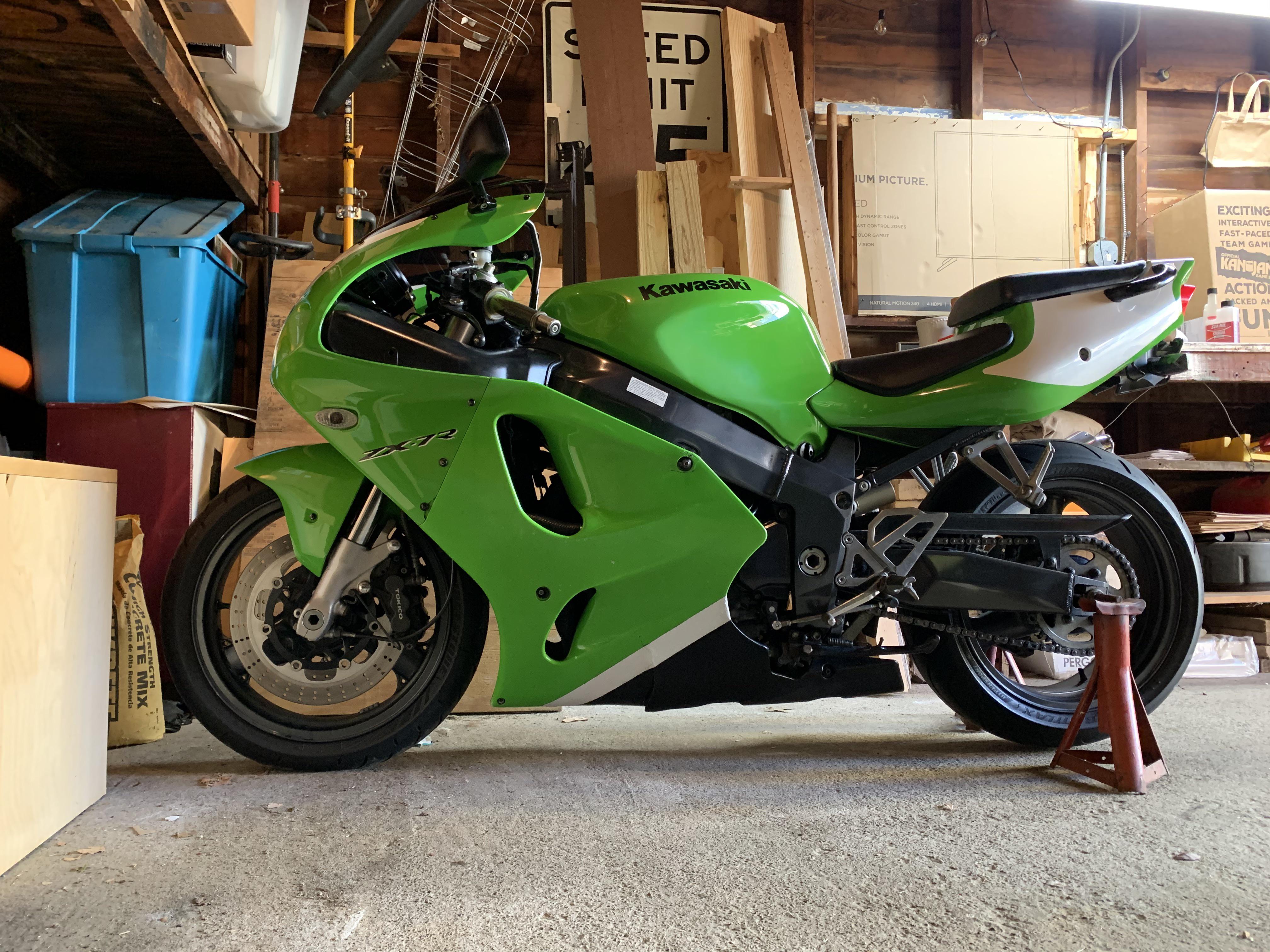1999 ZX7R Put Away for the Winter : r/Kawasaki
