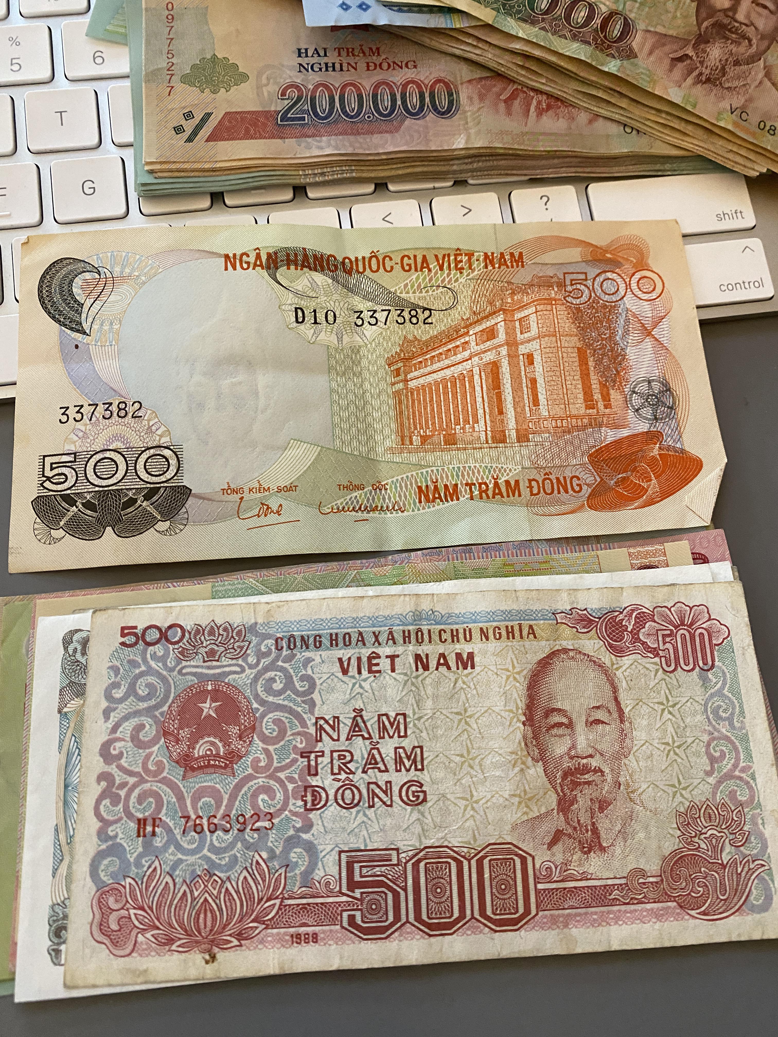 ベトナムで古い通貨ってまだ使える？亡くなった父の金庫から見つけたん