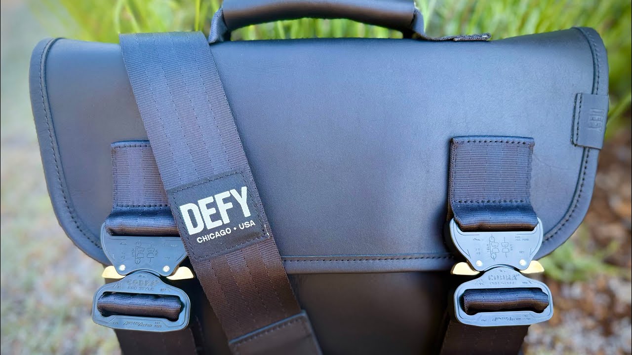 The Recon Mini from DEFY Bags, Chicago, USA - YouTube