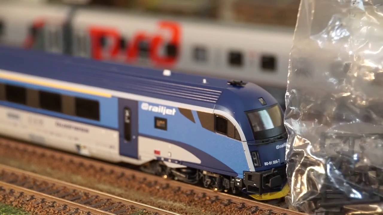 Roco railjet review 2016 - YouTube
