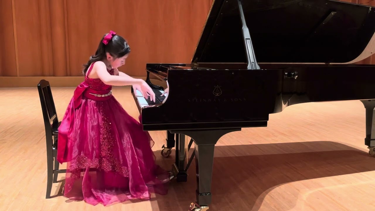 140cmベリージェネ女の子ピアノコンクール演奏会 140cmベリージェネ