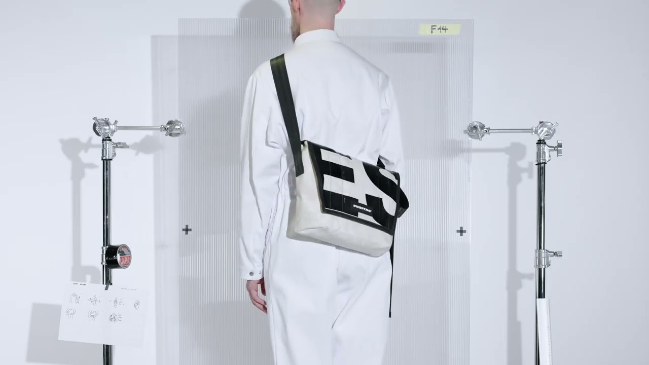 FREITAG - F14 DEXTER - YouTube