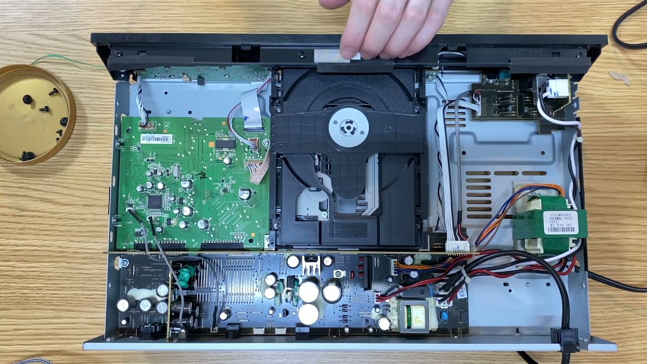 DENON DCD-755RE 電源不良 修理出来ないのでニコイチ - YouTube