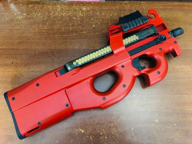 東京マルイ P90 塗装前の準備と内部カスタムの準備 - YouTube