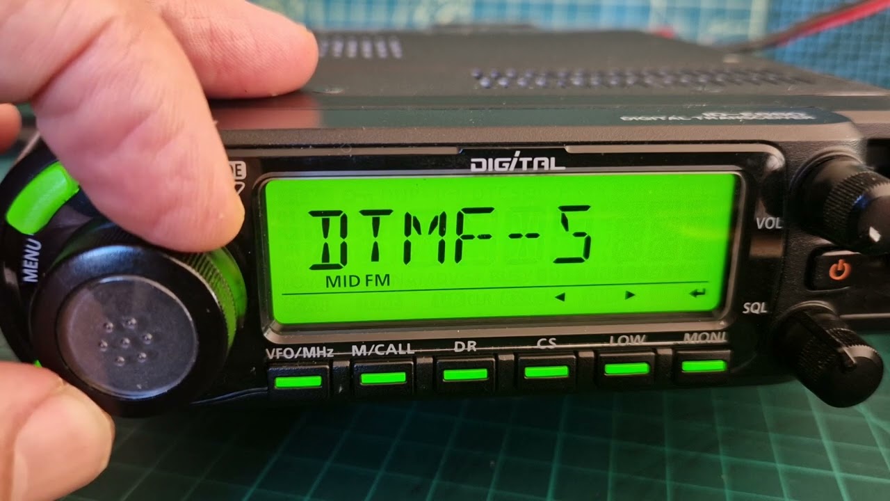 ICOM. ID-880 Lets learn about Early Dstar - YouTube