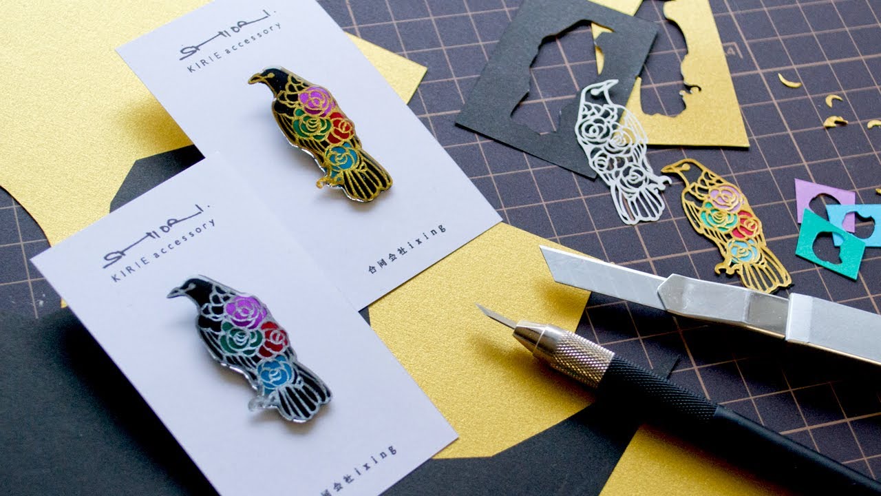 切り絵×レジン】切り絵で作るバラとカラスのブローチ【ハンドメイド