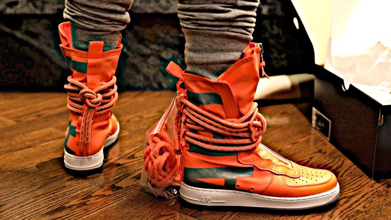 Nike Special Field SF-AF1 High Total Orange Sneaker Unboxing