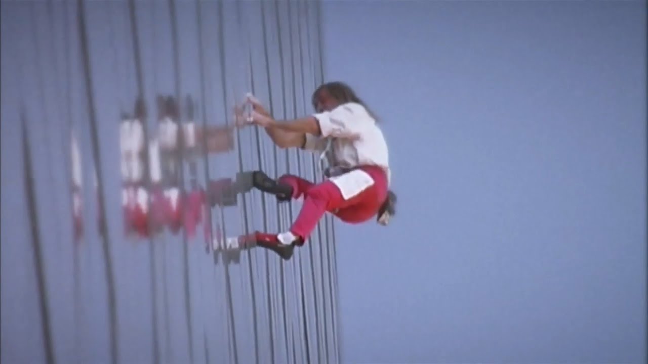 😱ALAIN ROBERT FREE SOLO😱HARDEST CRACK IN THE WORLD