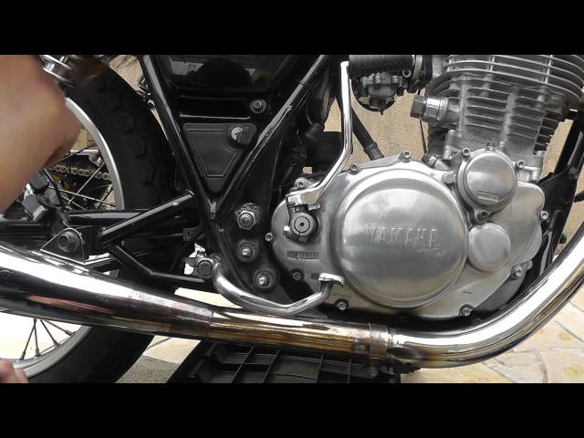 SR400 純正バックステップと現行ステップ比較 - YouTube