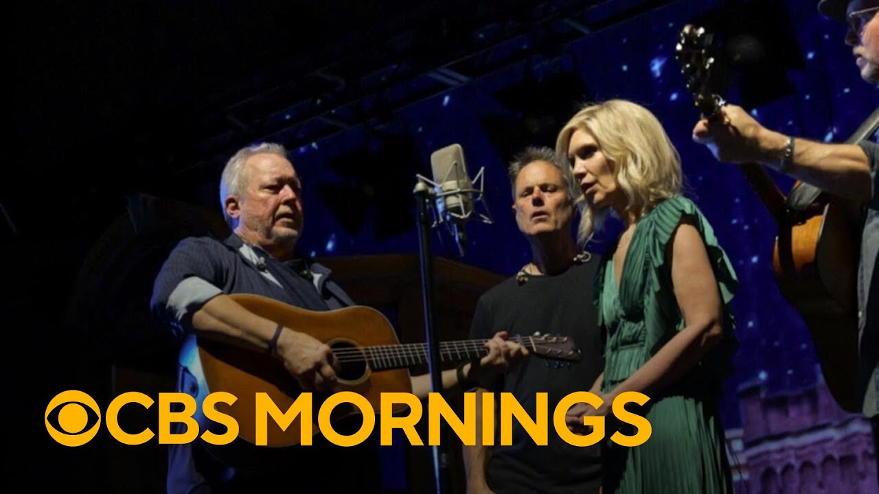 Alison Krauss & Union Station ft. Jerry Douglas Announce Two