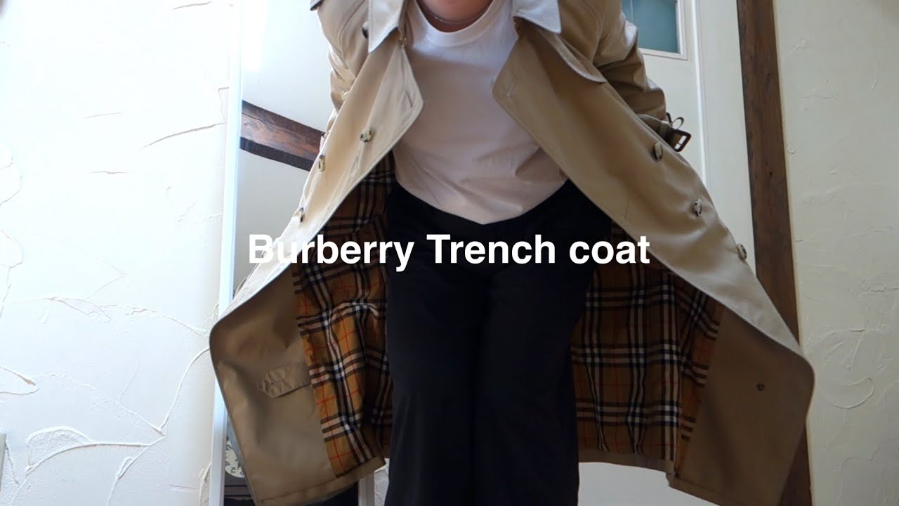 Burberry Trench Coat Middle-aged woman 👩‍🦳 Buying the Burberry