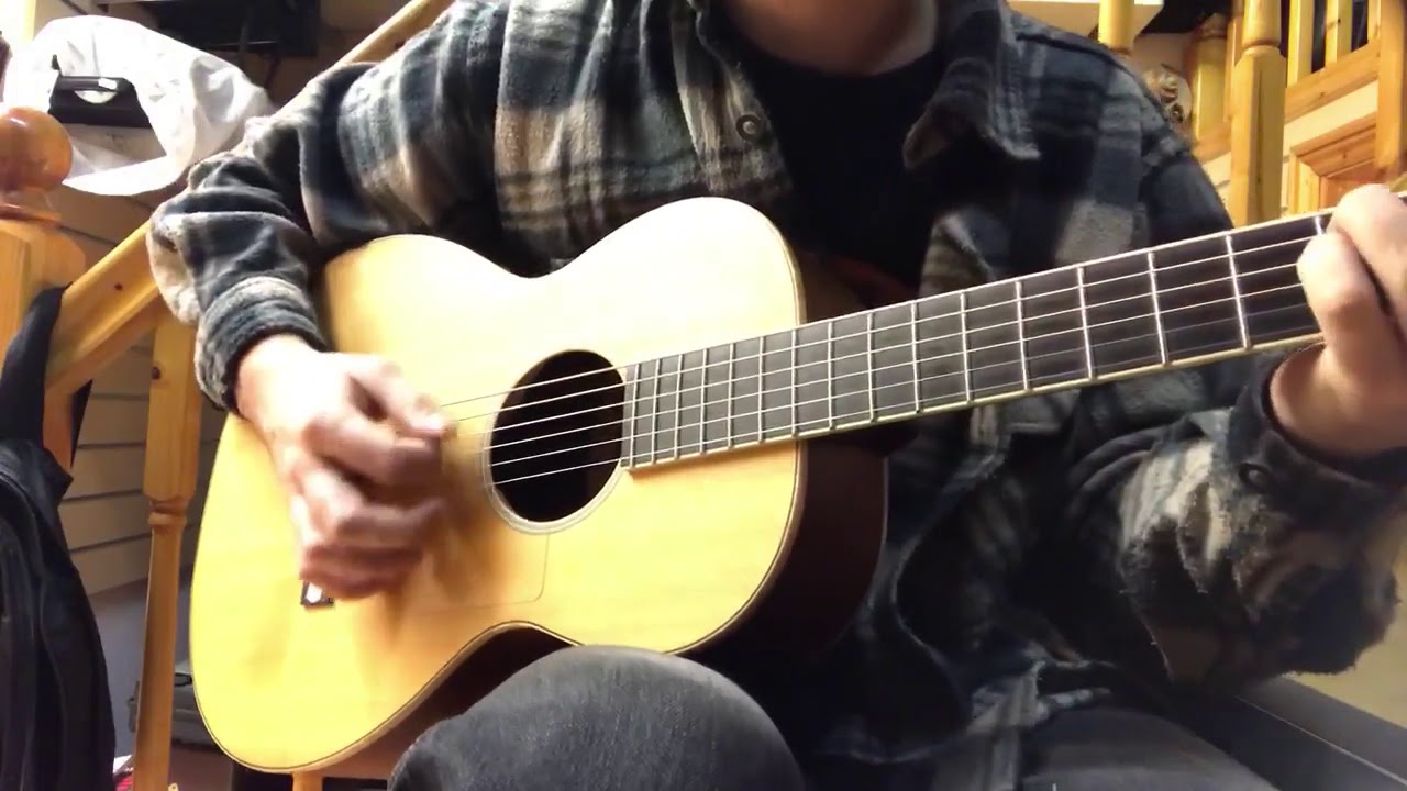 Larrivée Parlour 0-01 demo - YouTube