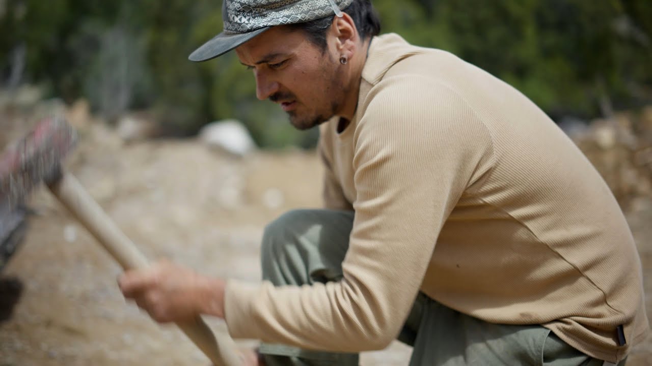 メンズ・ワーク・ワッフル・クルー：パタゴニア - YouTube