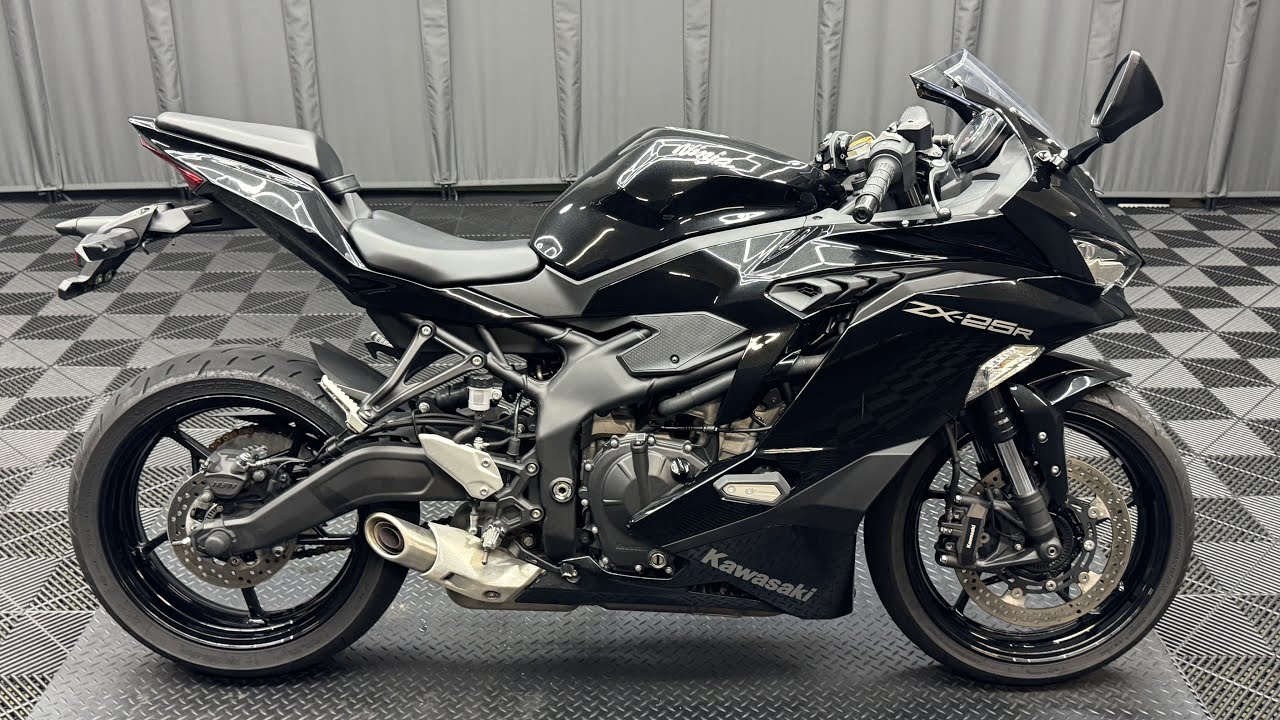 Sold: 2022 Ninja ZX-25R with optional frame sliders, ETC 2.0