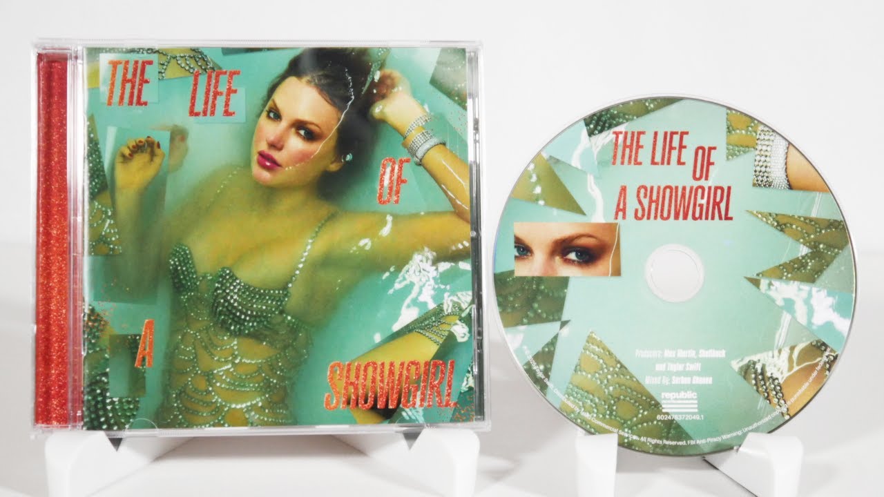 Taylor Swift - The Life Of A Showgirl CD Unboxing - YouTube