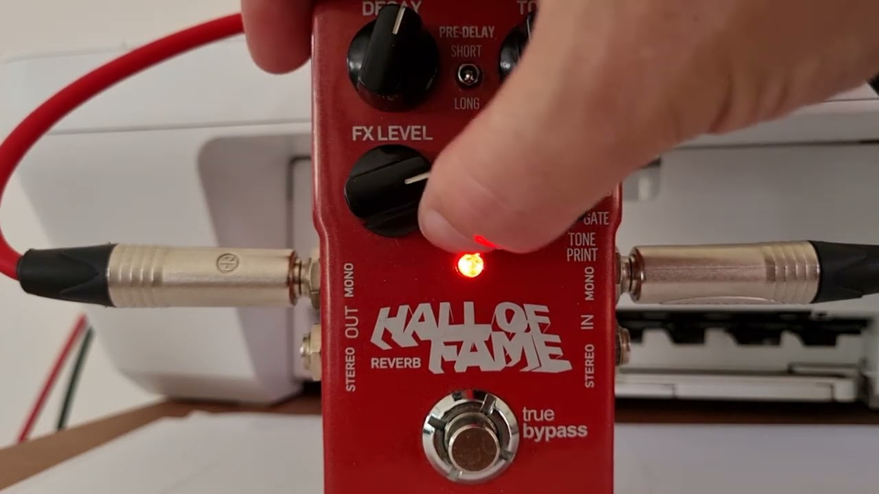TC ELECTRONIC Hall of fame reverb - YouTube