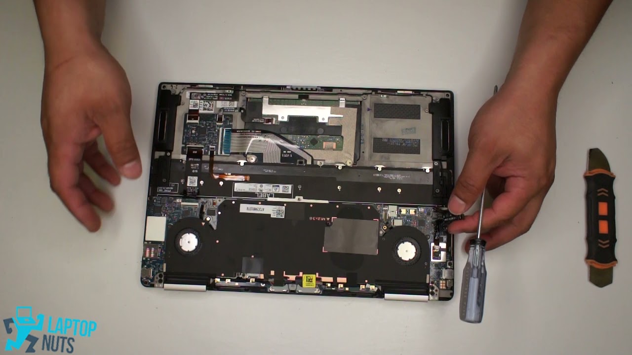 Laptop Dell XPS 13 7390 2 in 1 Disassembly Take Apart Sell. Drive