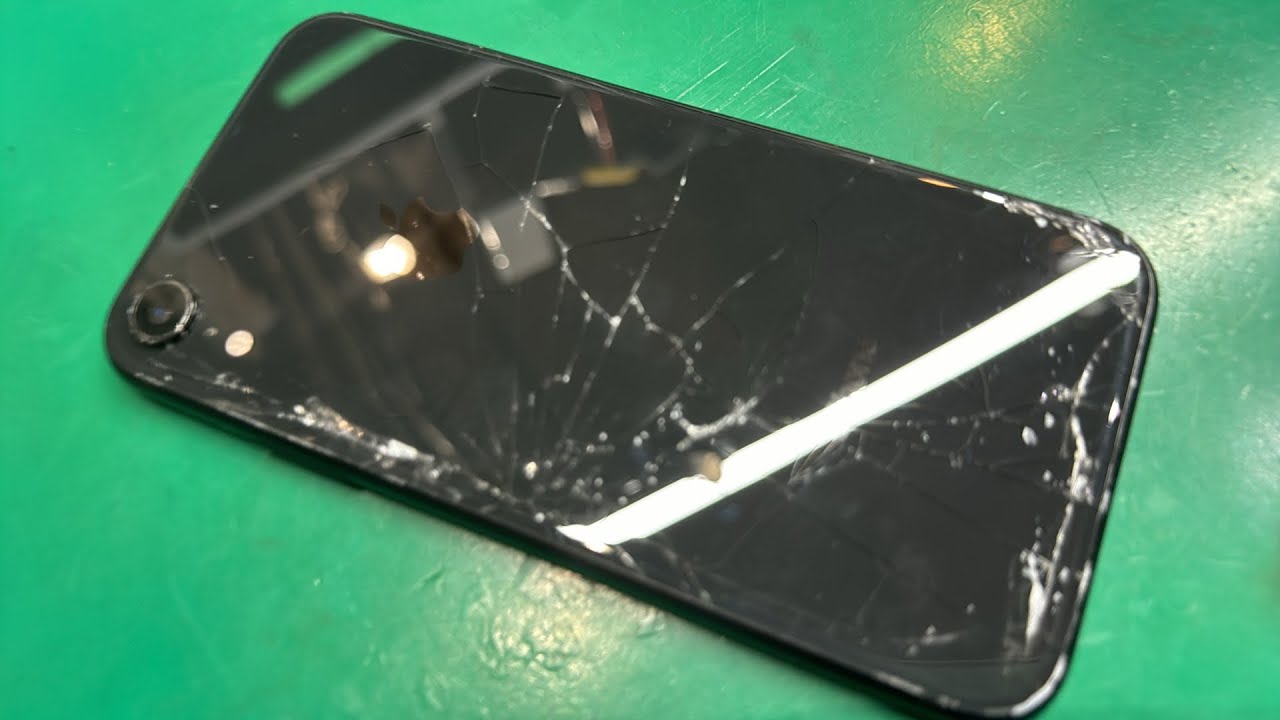 25000】iPhone XR お風呂水没データ復旧起動しない修理 - YouTube