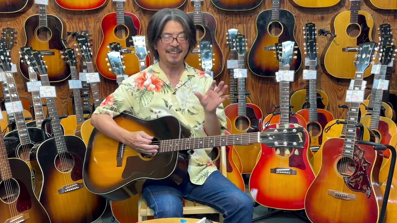 GIBSON J 45 DELUXE 1976 - YouTube