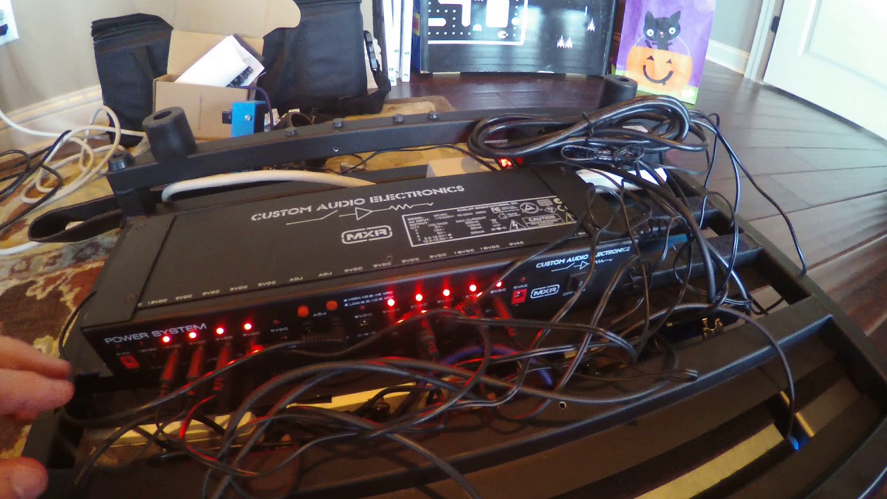 Using a MXR MC403 CAE Pedal Power Supply System with a Pedaltrain