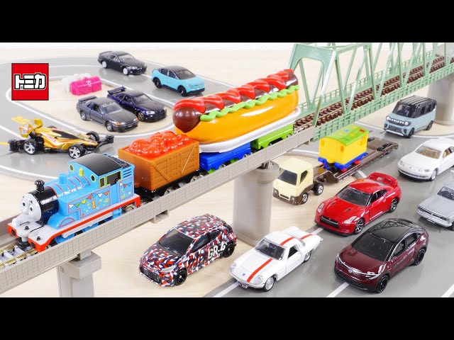 Thomas delivers a super-fast hot dog! New Tomica Leaf EvaNERV