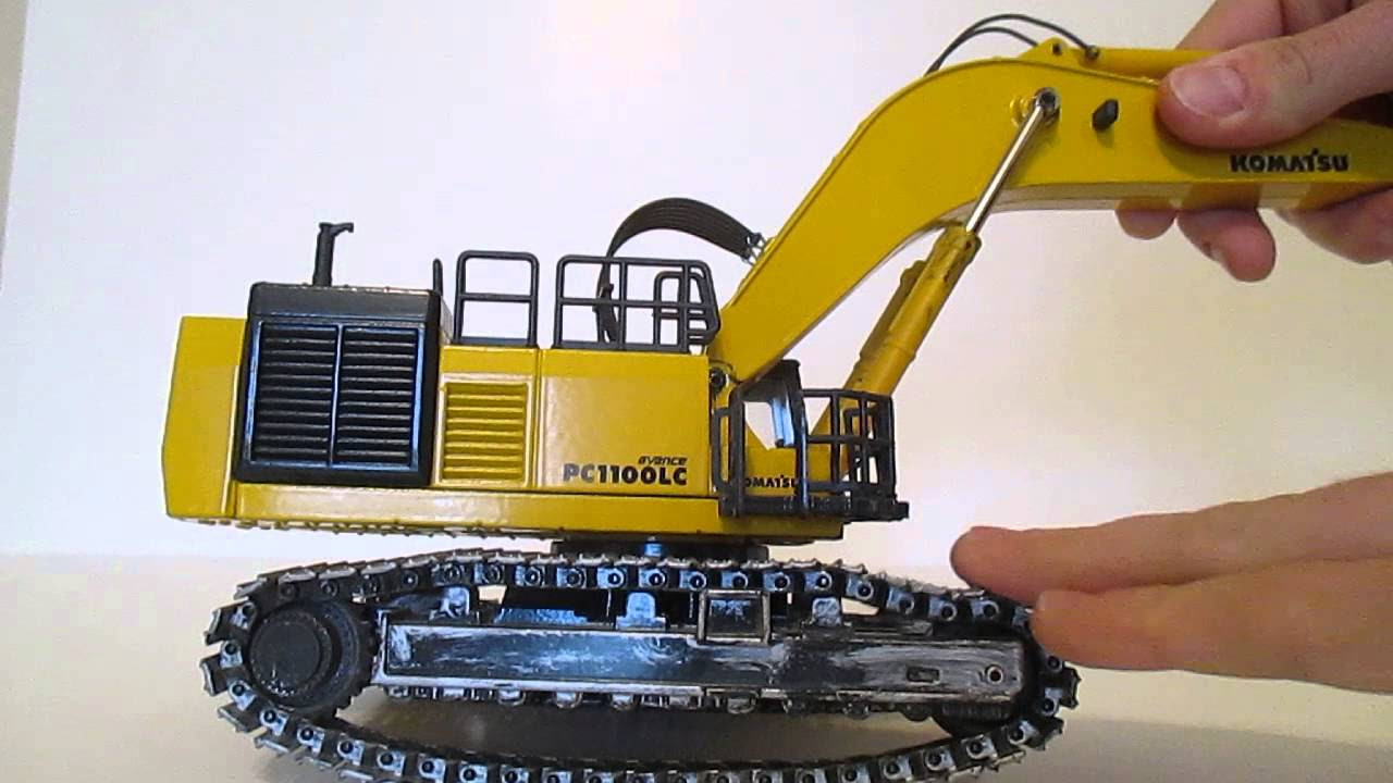 Joal Komatsu PC1100-6 1:50 Excavator - YouTube