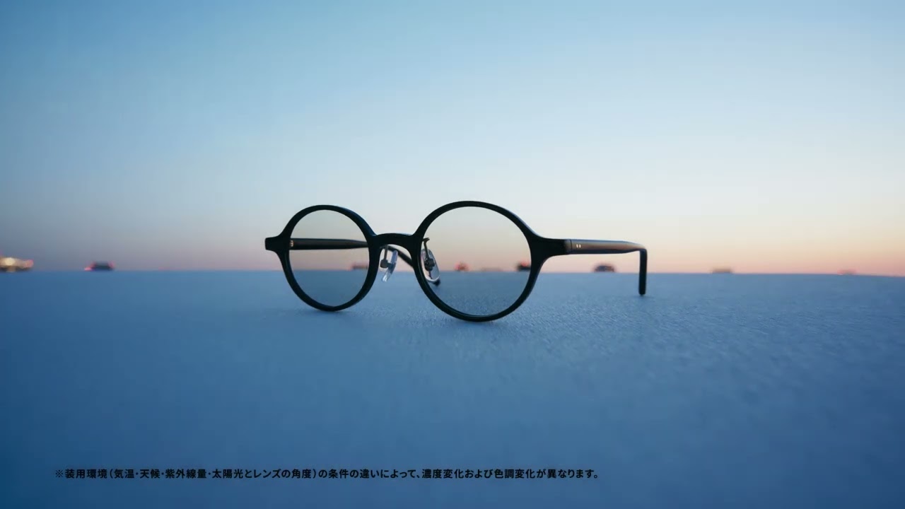 レンズはJINS_可視光調光レンズ(秋冬)_15s - YouTube