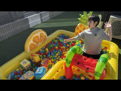 レオくんがいろいろな宝箱を釣ってみた！Part5 トイキッズ - YouTube