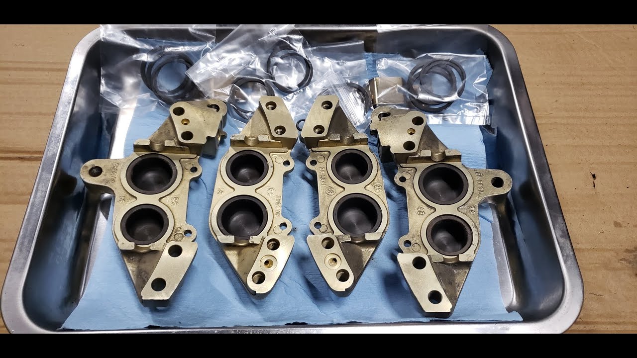 ヤマハXJR400】ブレーキキャリパーのオーバーホール。 - YouTube