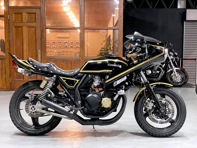 KAWASAKI】 ZRX400｜ZR400E｜ロケットカウル、MADMAX製ショート管