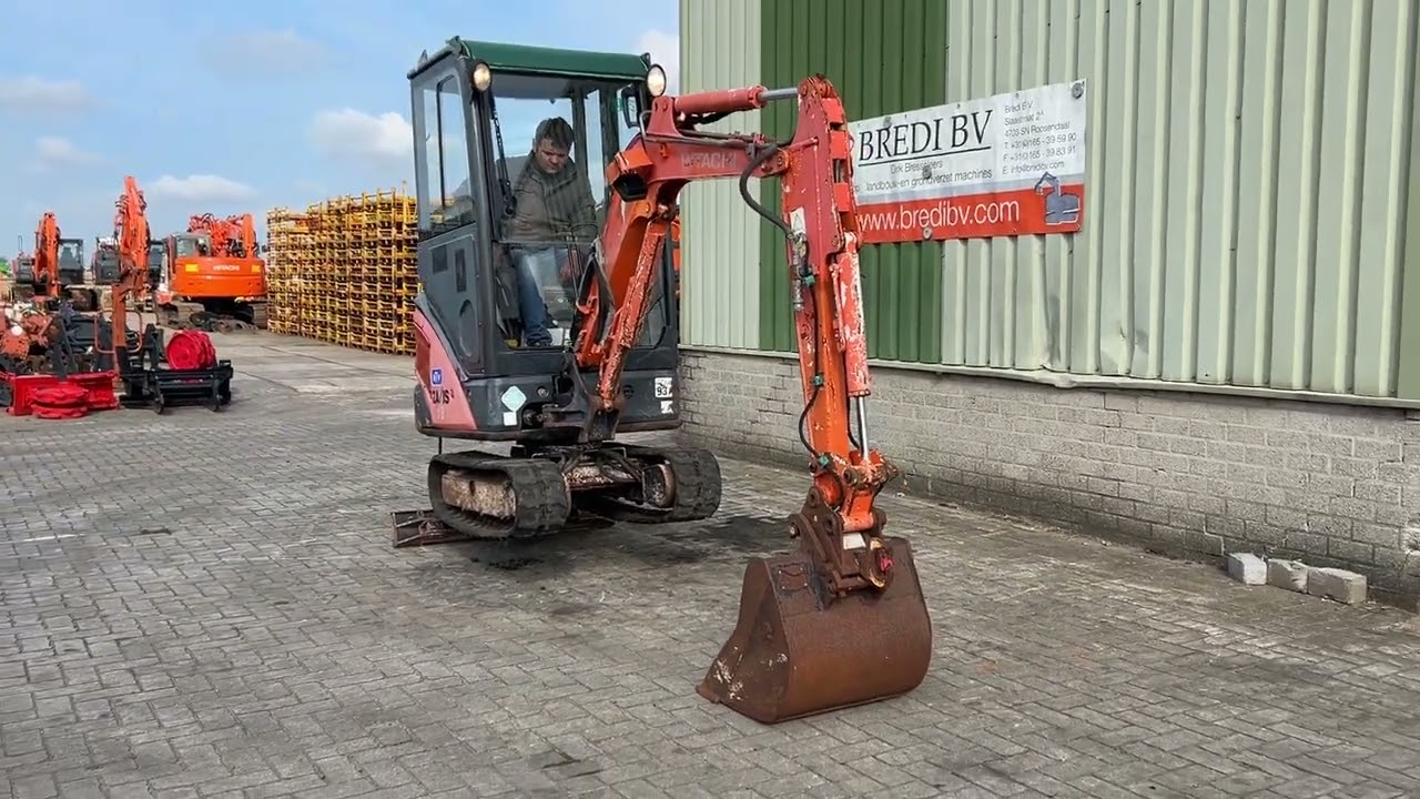 Hitachi ZX18-CLR 2011 - YouTube