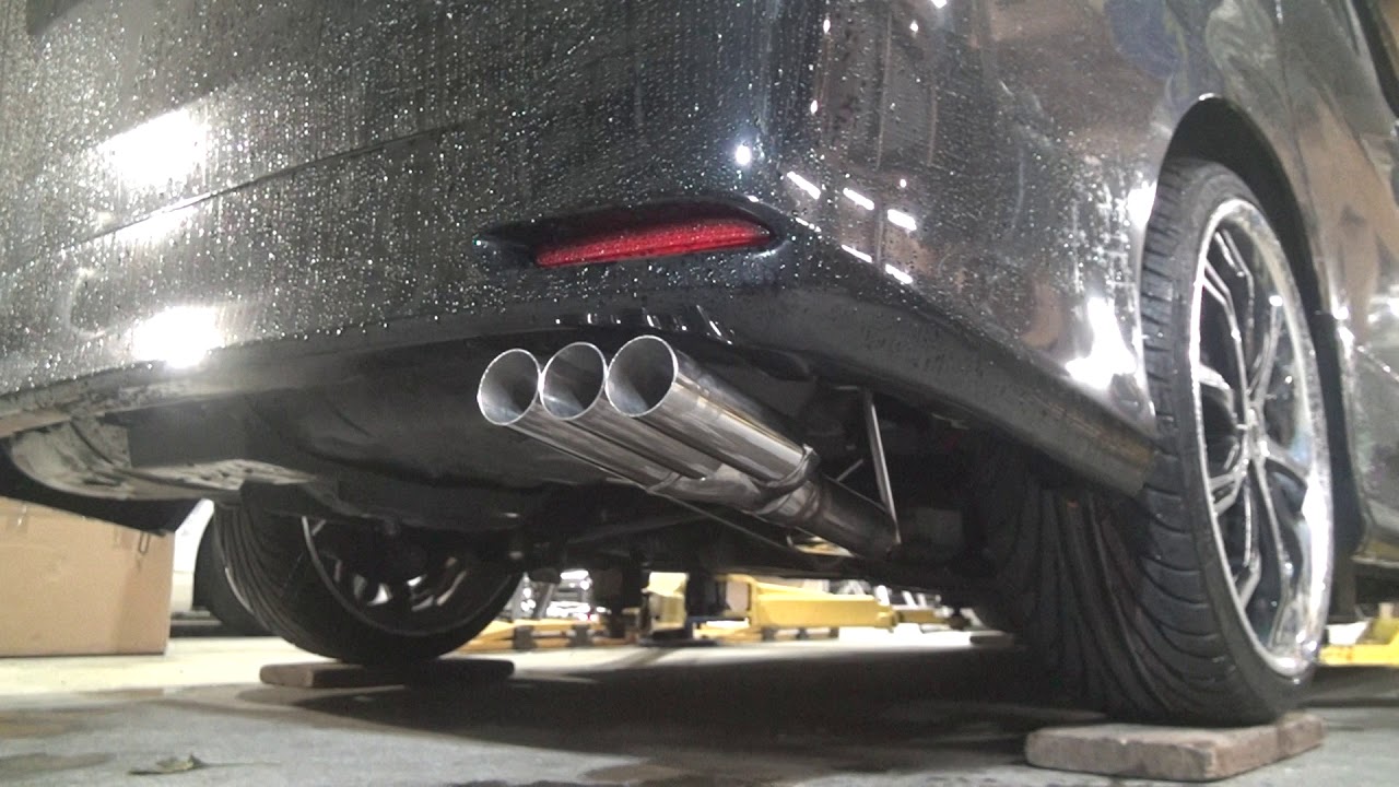 スリーキャッツ製 70 ヴォクシー ノア 3本出し 直管 ストレート