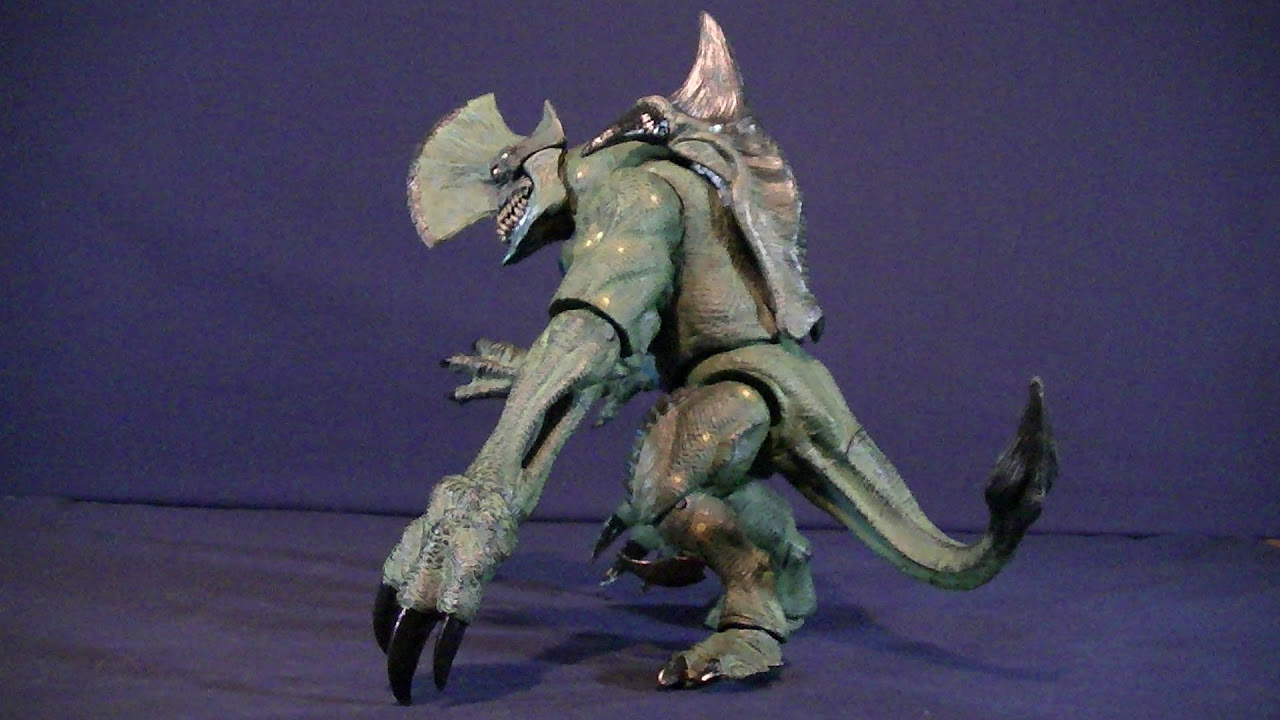 NECA PACIFIC RIM AXEHEAD DELUXE CONCEPT FIGURE REVIEW - YouTube