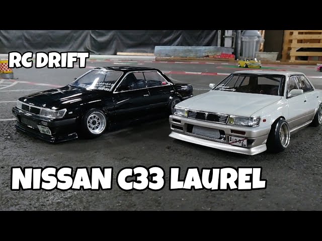 平成初期なネオクラシックな4ドアセダンのローレル(C33)とマークⅡ