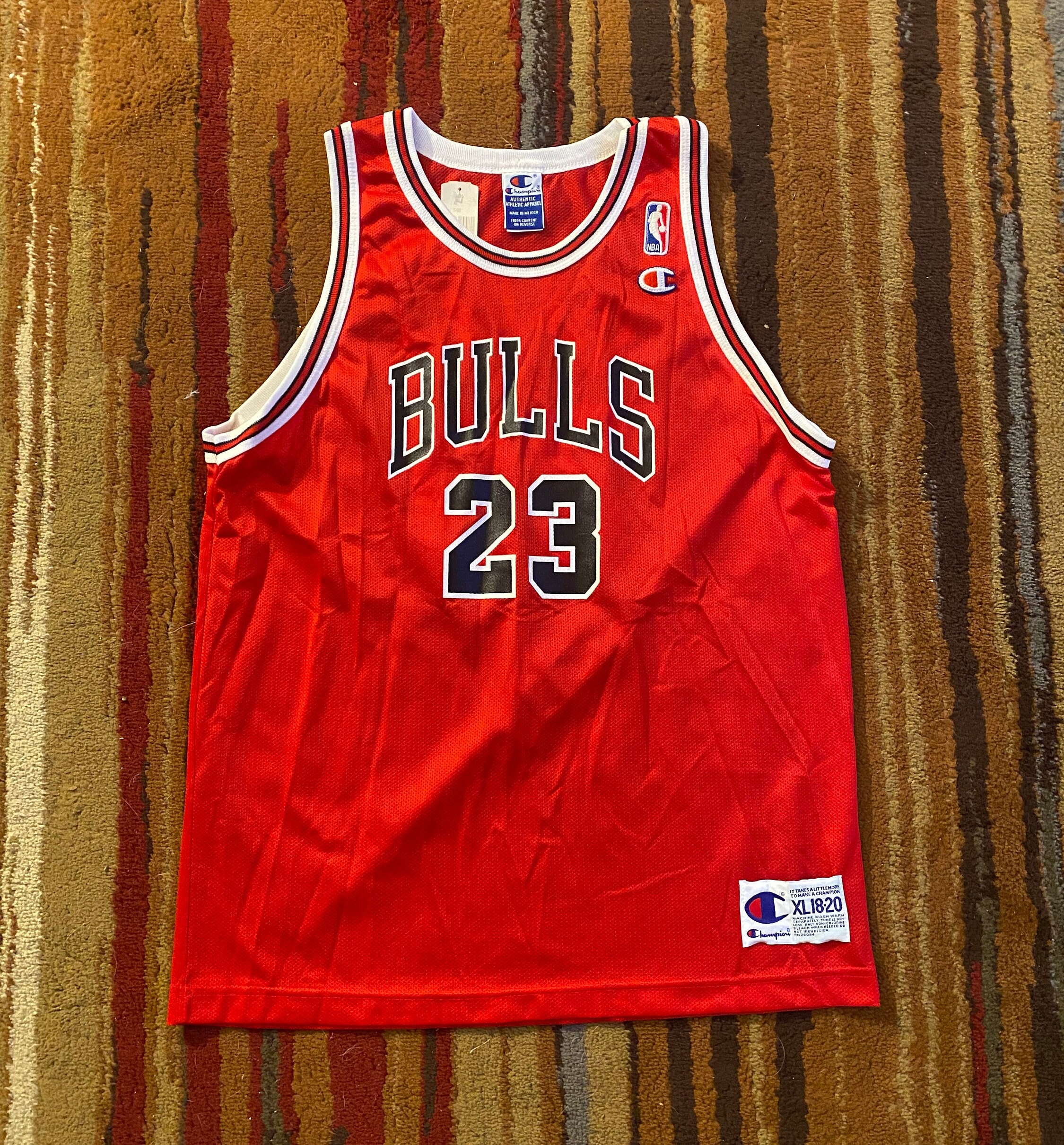 NEW! Vintage 90s Michael Jordan Chicago Bulls Champion Jersey W