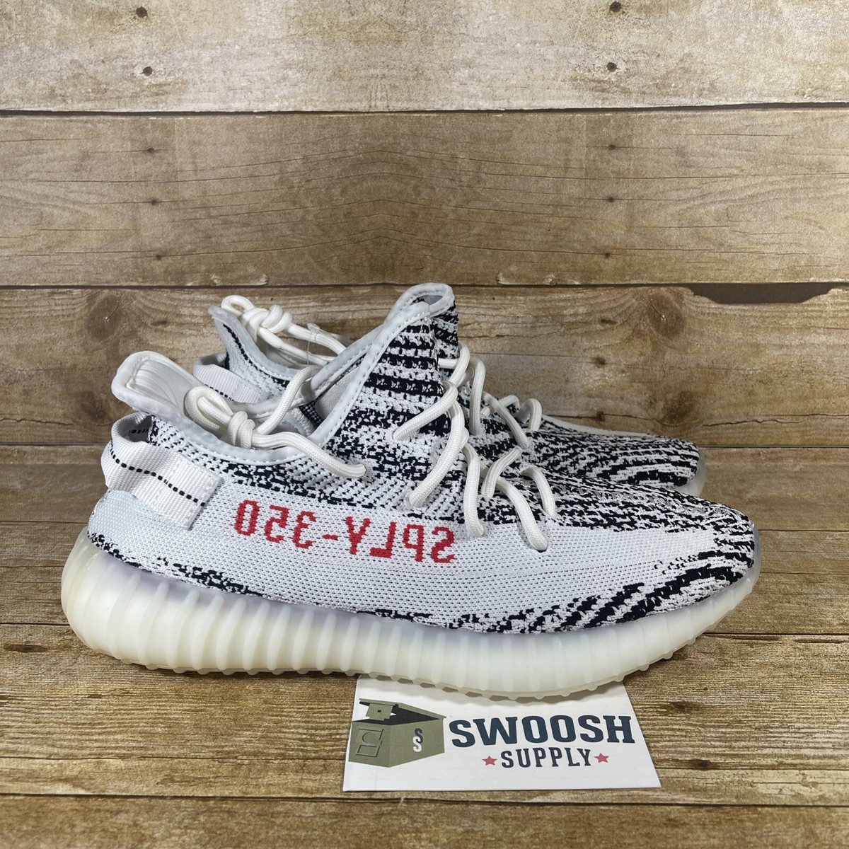 Adidas Yeezy Boost 350 V2 Zebra Size 8.5 US MEN Kanye West CP9654