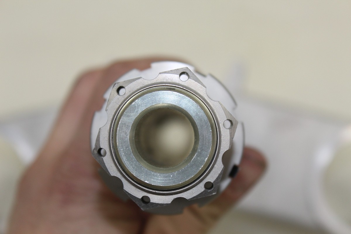 Kawasaki ZX10R ZX10 Ninja 16-20 Lower Triple Tree Yoke Clamp Shaft