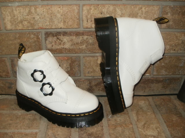 ドクターマーチン Dr.Martens Devon Flower Buckle Devon Flower