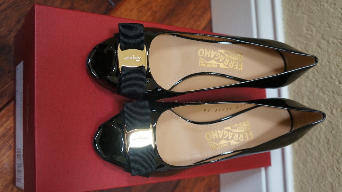 $850 NIB Salvatore Ferragamo Peep Toe Wedge Pumps Sissi Heel 5.5C