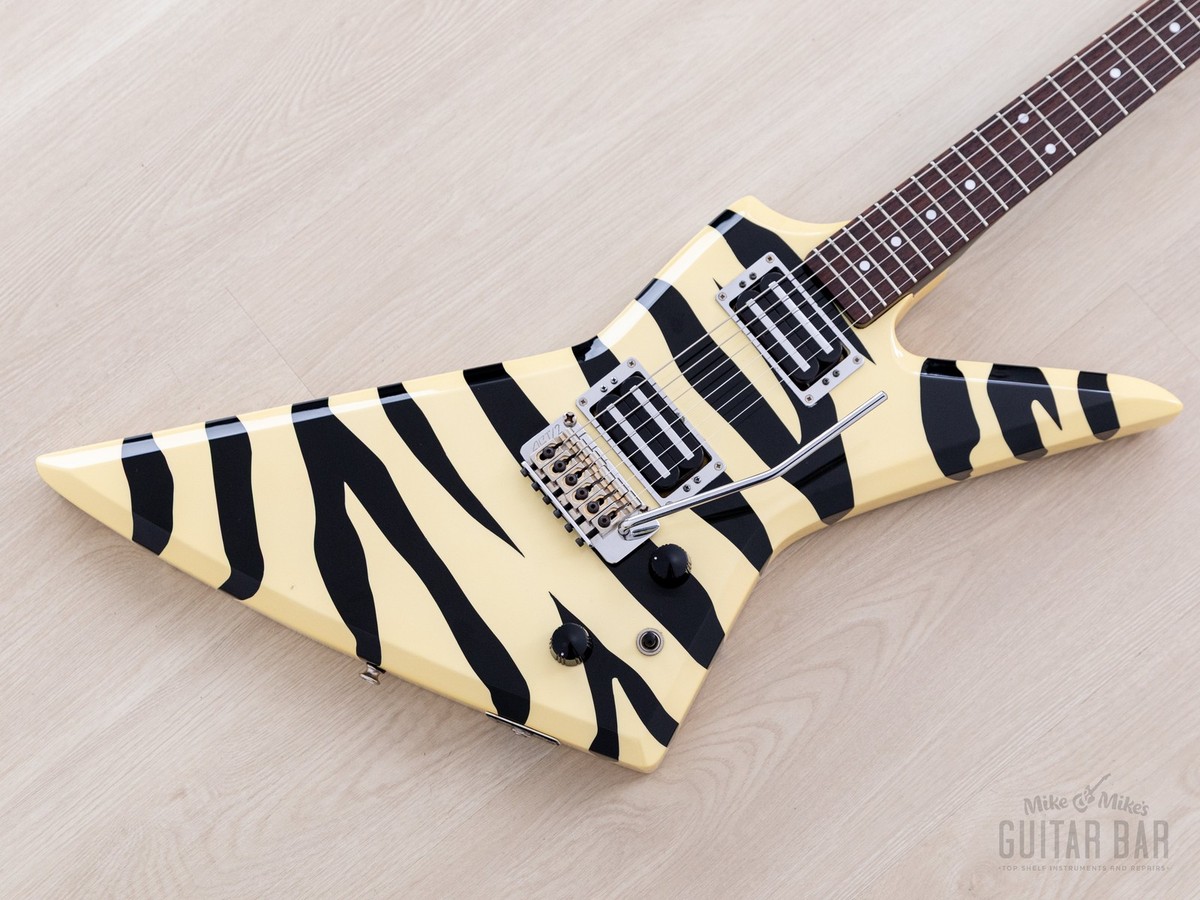 1984 Aria Pro II ZZ Deluxe Explorer White With Black Zebra, Japan