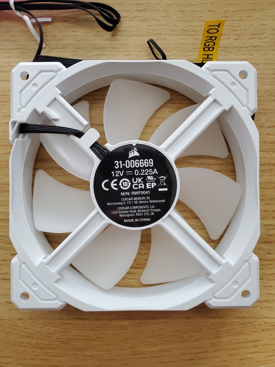 Corsair ML120 RGB 120mm PWM Fan 8 LED Series Fan iCue controlled