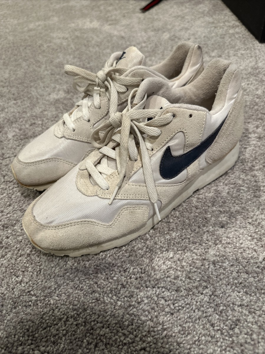 Vintage 1990s Nike Decade Runninng Shoes 102010-140 Size 9