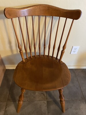 Ethan Allen Heirloom Nutmeg Maple Spindle Back Dining Chair 10
