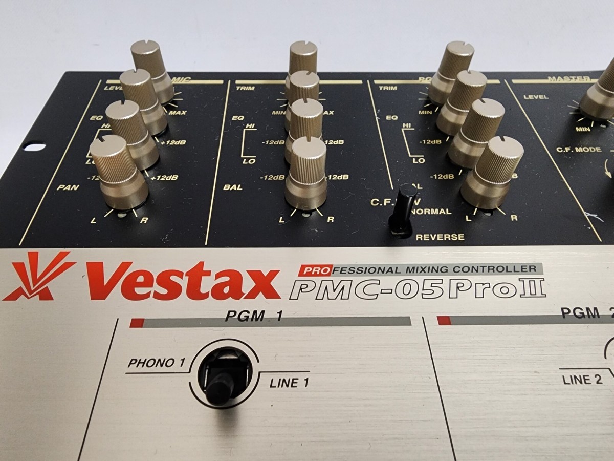 Vestax PMC-05 PRO 2 II DJ Turntable Mixer Professional Mixing