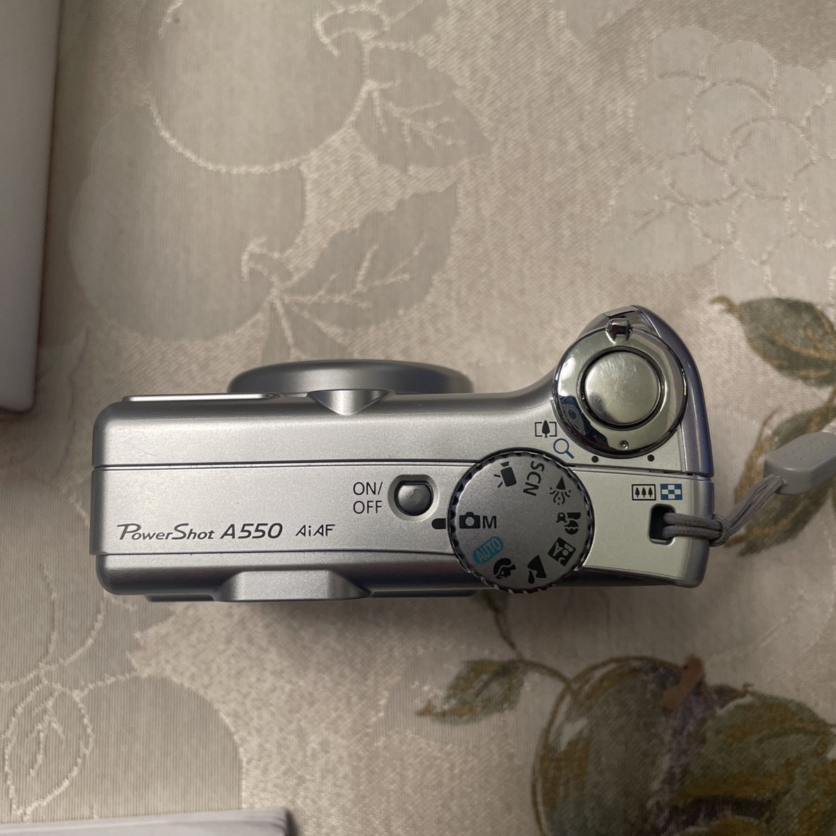 CANON PowerShot A550 Digital Camera- Nice Condition- With Box