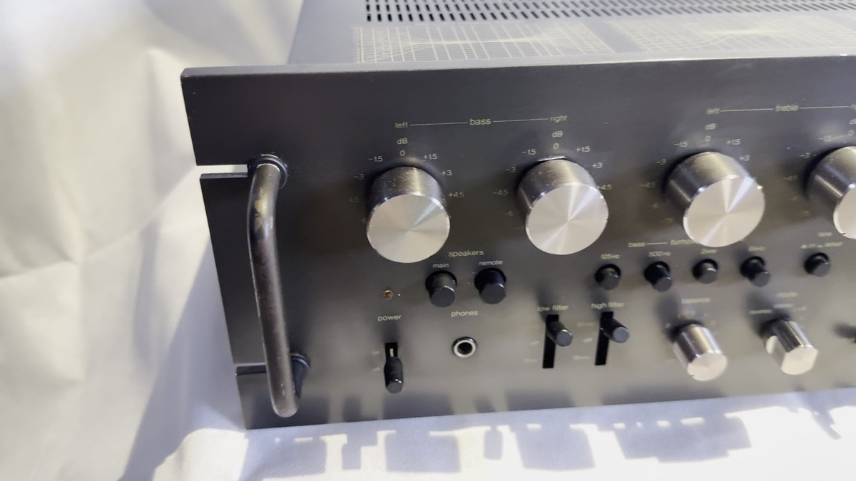 ジャンク品TechnicsSU-9400 ステレオインテグレーテッドアンプ 本体