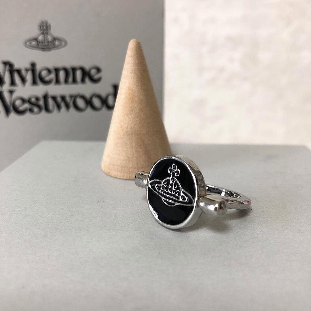Vivienne Westwood Ring Size 6.5-7 double-sided skull silver black