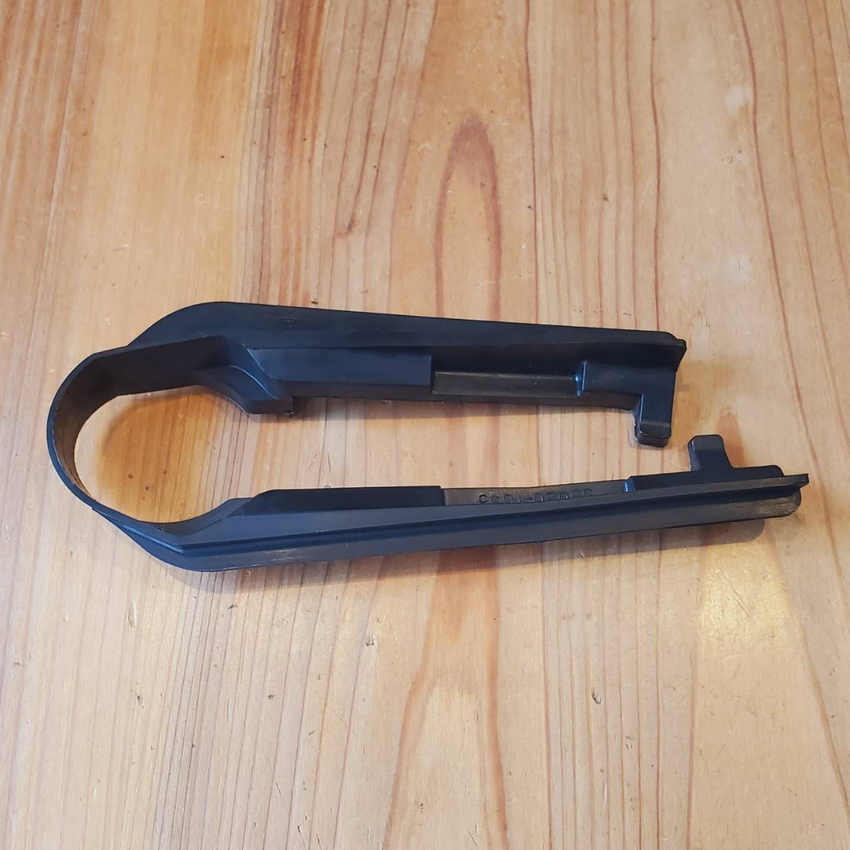 KAWASAKI Genuine 2000-2005 Ninja ZX-12R CHAIN GUARD 55020-1695 NEW