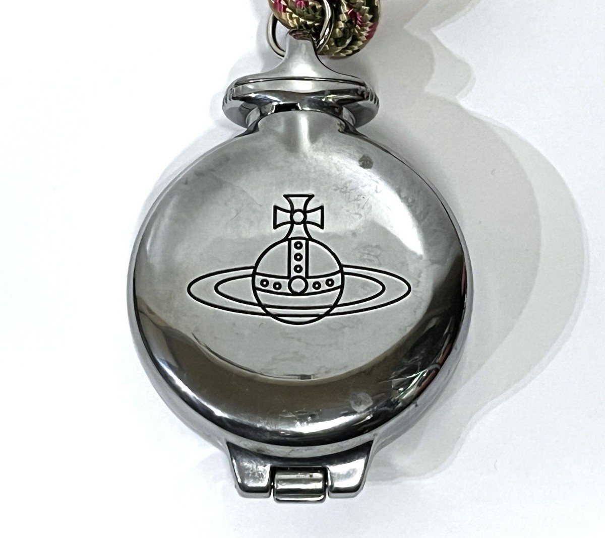 Vivienne Westwood Portable Ashtray Silver cigarettes Case Round