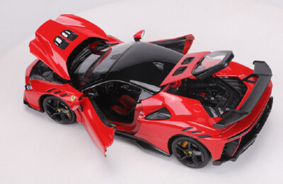 Bburago 1:18 Ferrari SF90 XX Stradale Red Diecast Model Racing Car